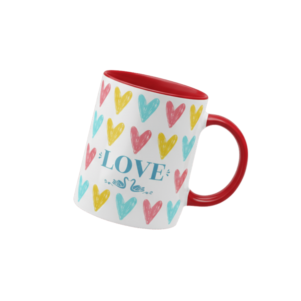 Caneca branca personalizada com interior e alça vermelhos, apresentando uma estampa de corações coloridos (amarelo, azul e rosa), a palavra "LOVE" em destaque e dois cisnes azuis formando um coração, produzida pela Maximus Print.